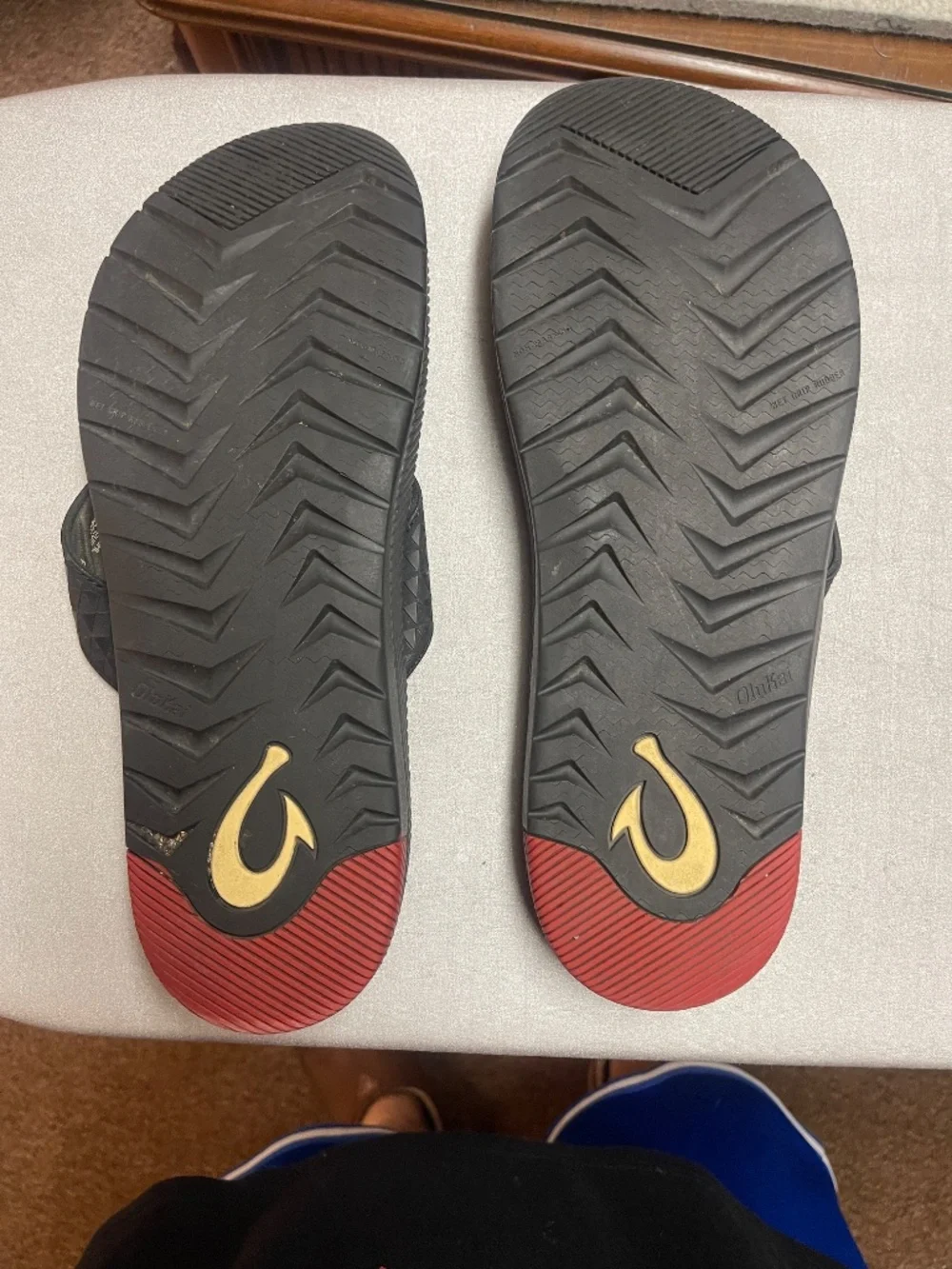 Olukai leather sandal size 13